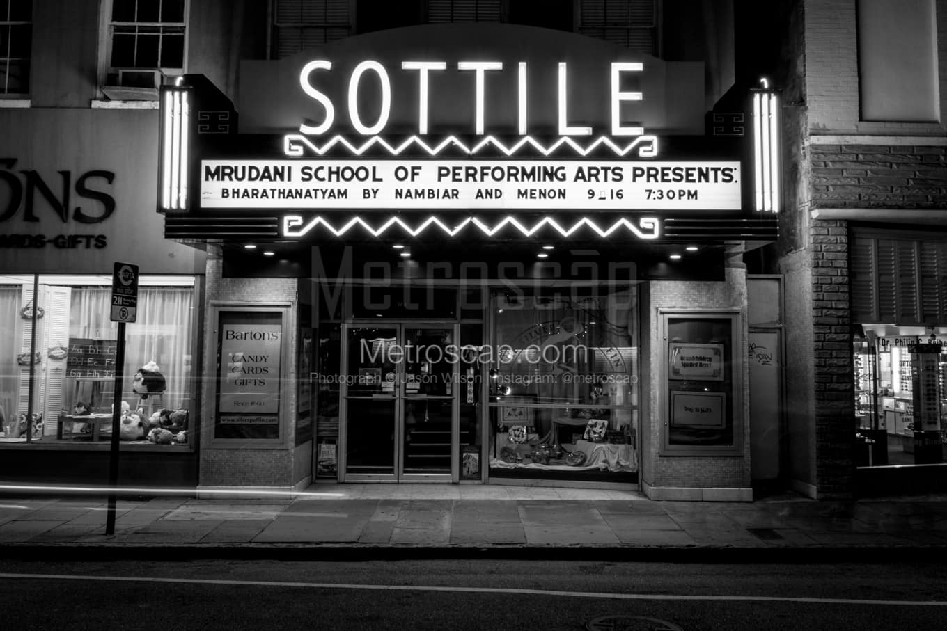 Black & White Charleston Architecture Pictures