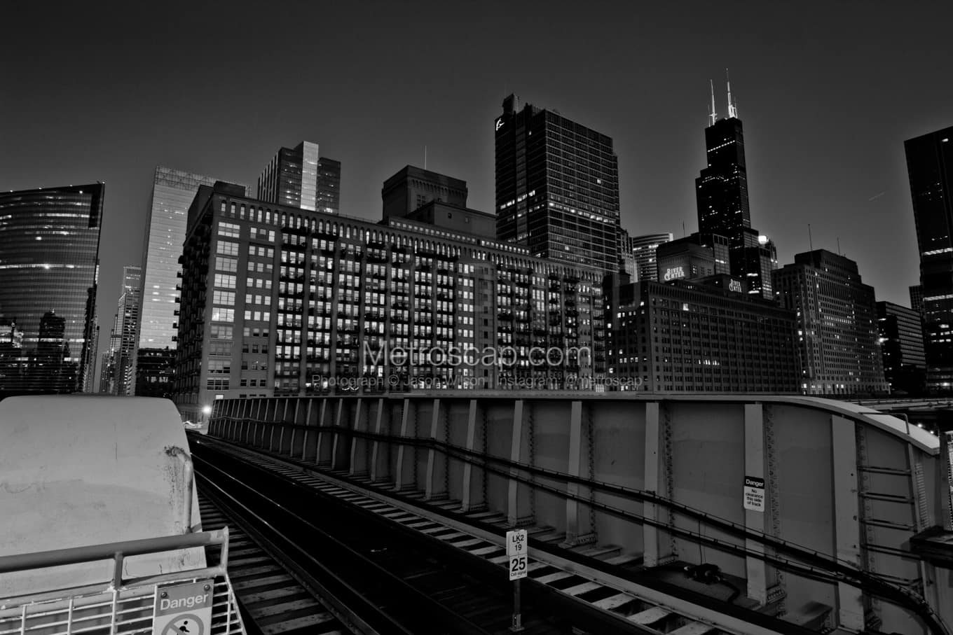 Black & White Chicago Architecture Pictures