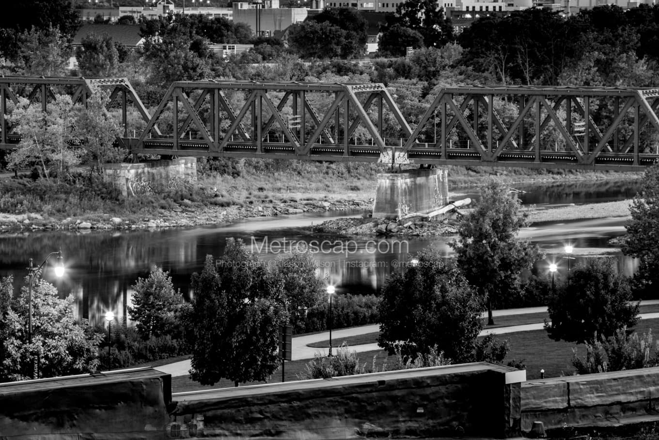 Black & White Columbus Architecture Pictures