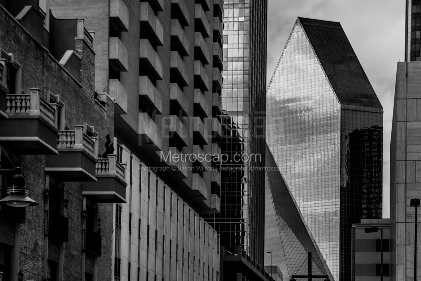 Black & White Dallas Architecture Pictures