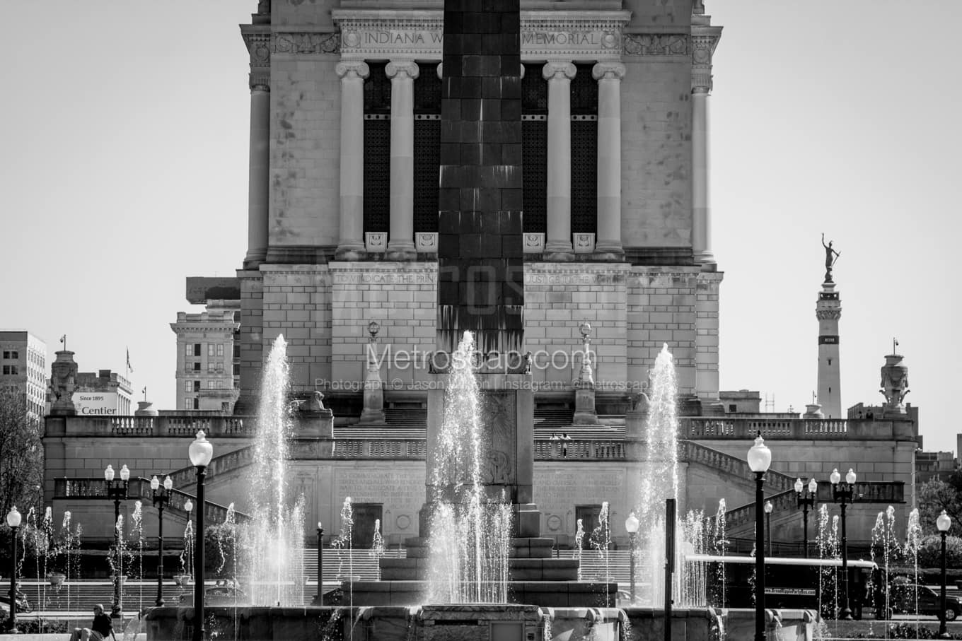 Black & White Indianapolis Architecture Pictures