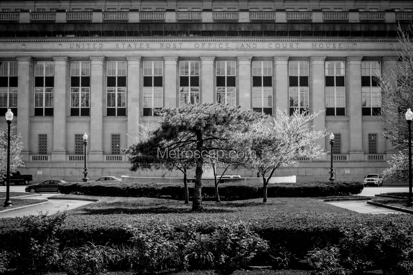 Black & White Indianapolis Architecture Pictures