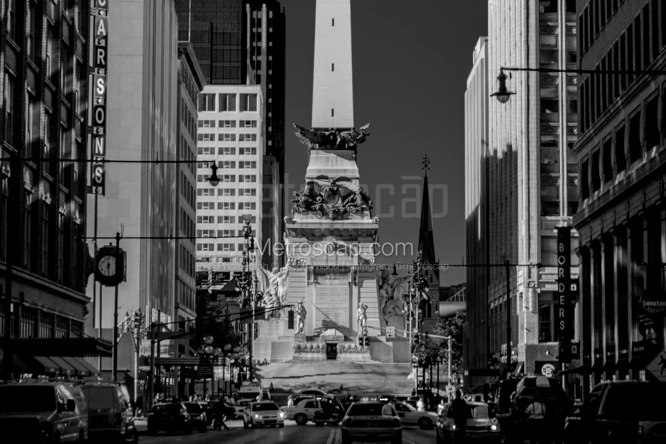 Black & White Indianapolis Architecture Pictures