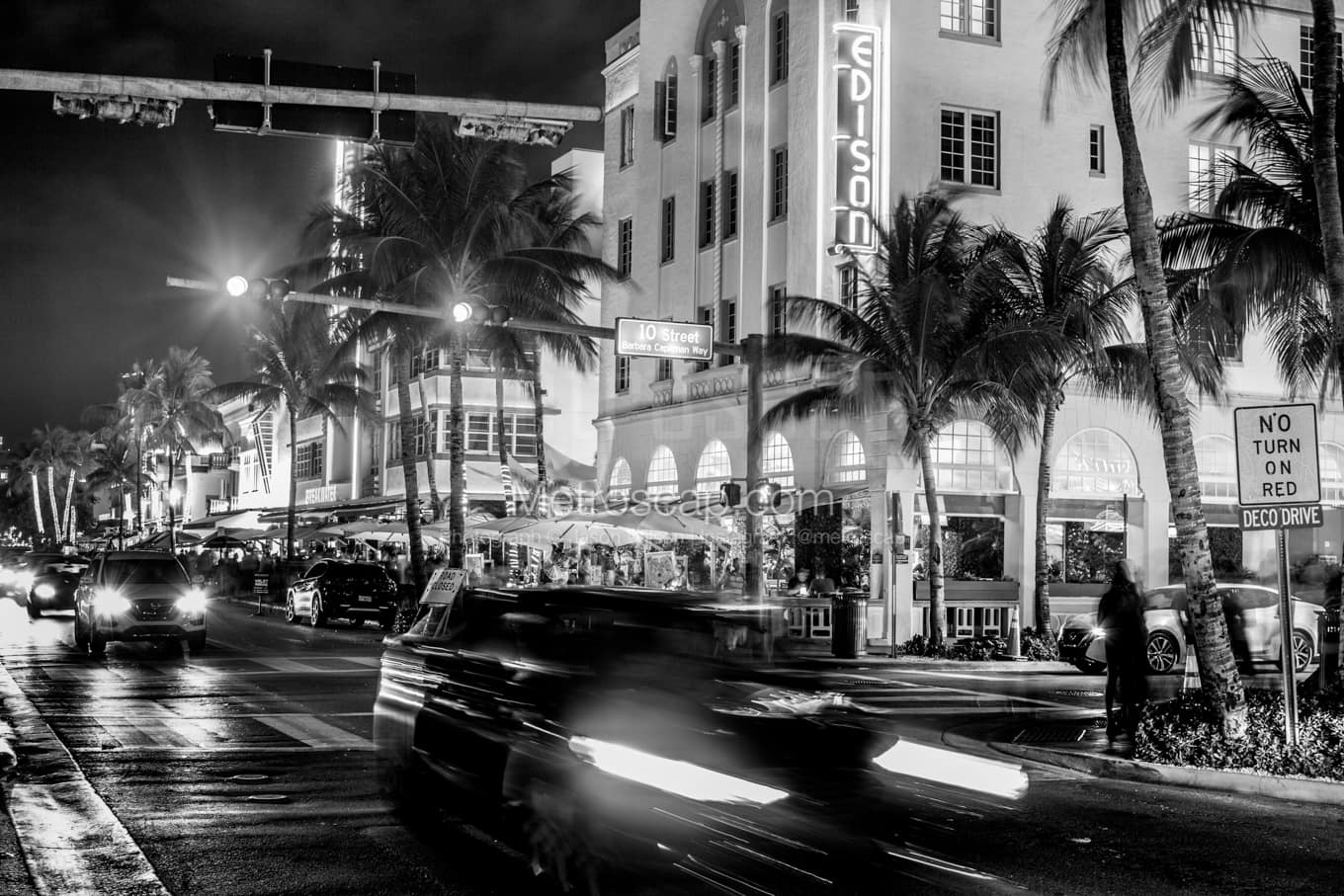 Black & White Miami Architecture Pictures