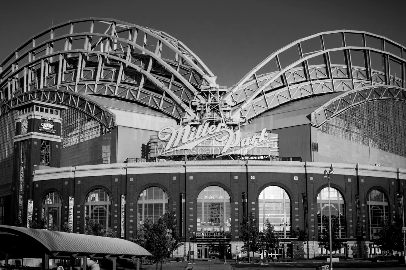 Black & White Milwaukee Architecture Pictures