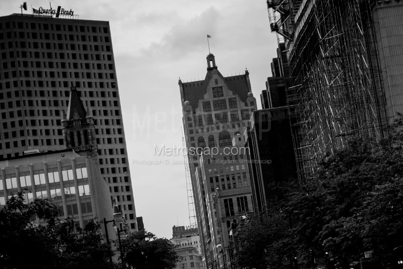 Black & White Milwaukee Architecture Pictures