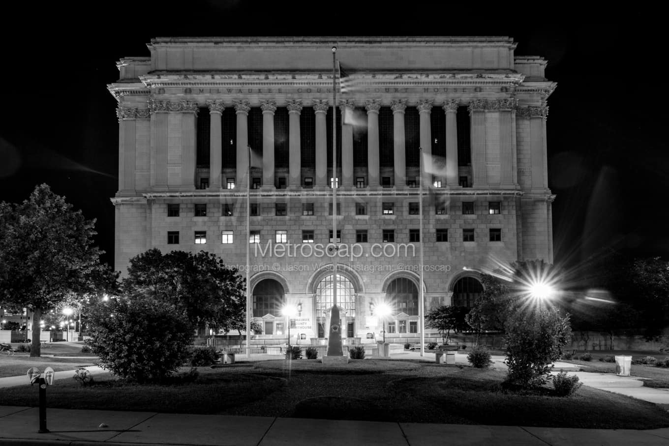 Black & White Milwaukee Architecture Pictures