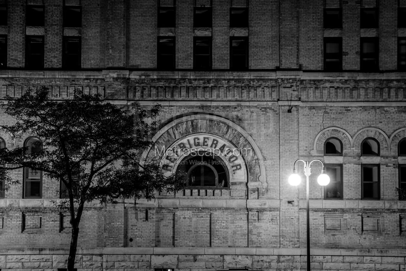 Black & White Milwaukee Architecture Pictures