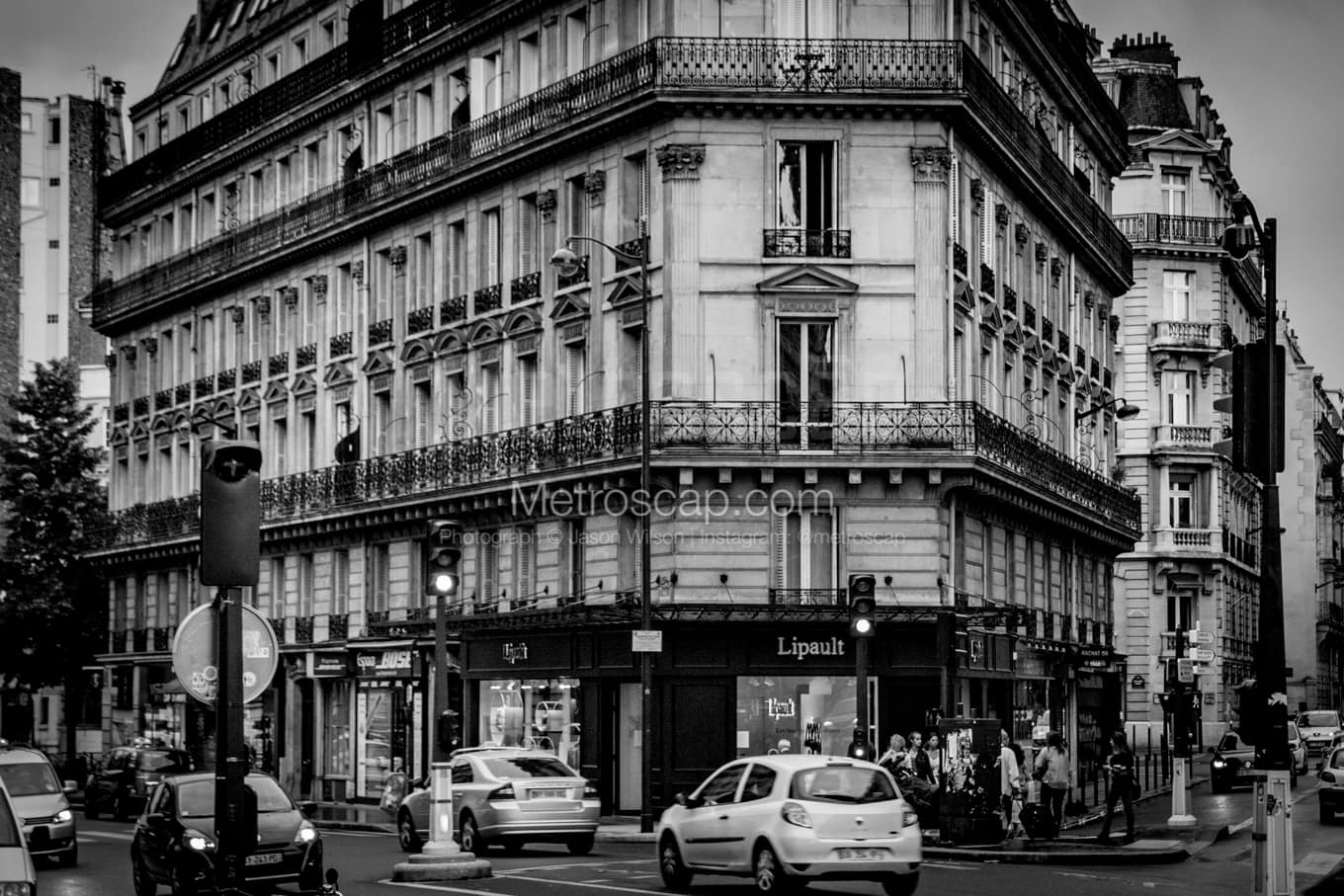 Black & White Paris Architecture Pictures