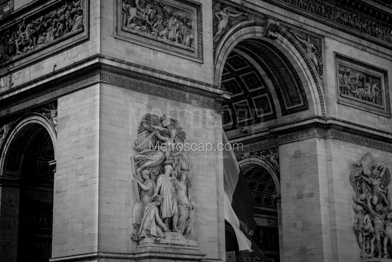 Black & White Paris Architecture Pictures