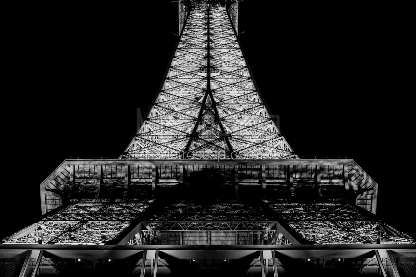 Black & White Paris Architecture Pictures