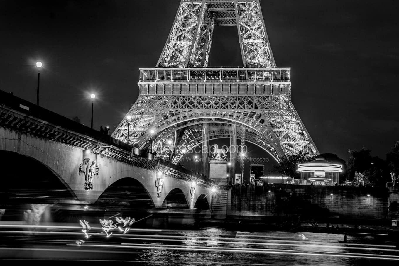 Black & White Paris Architecture Pictures