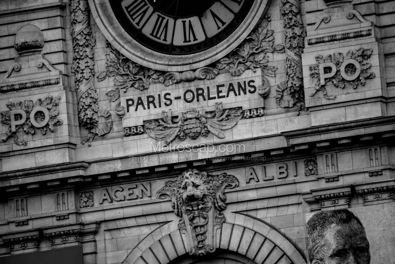 Black & White Paris Architecture Pictures