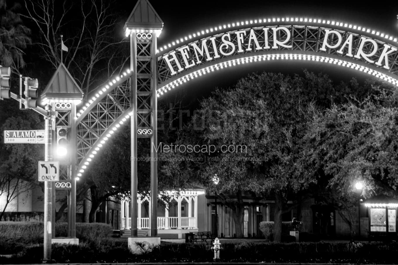 Black & White San Antonio Architecture Pictures