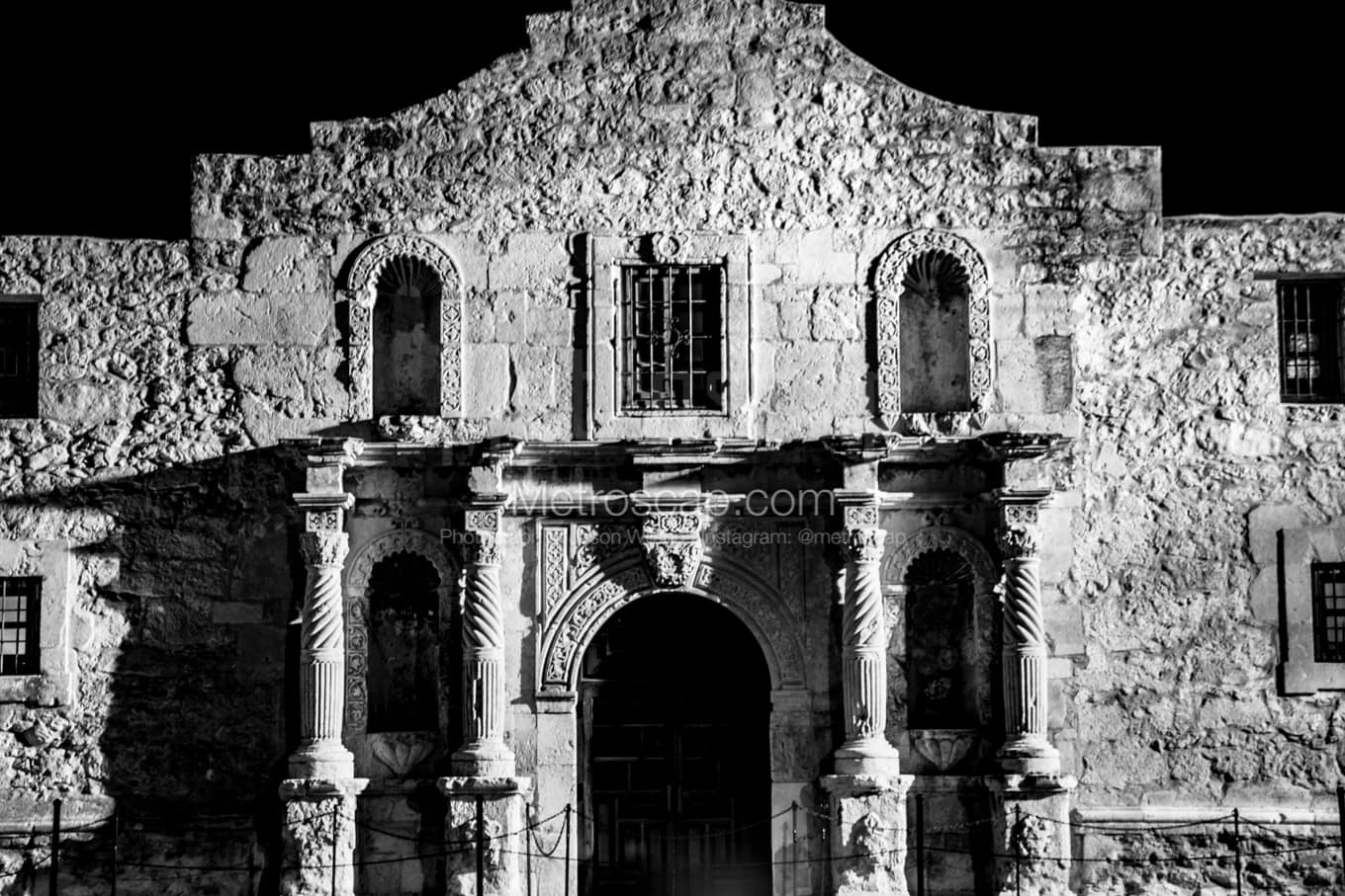 Black & White San Antonio Architecture Pictures