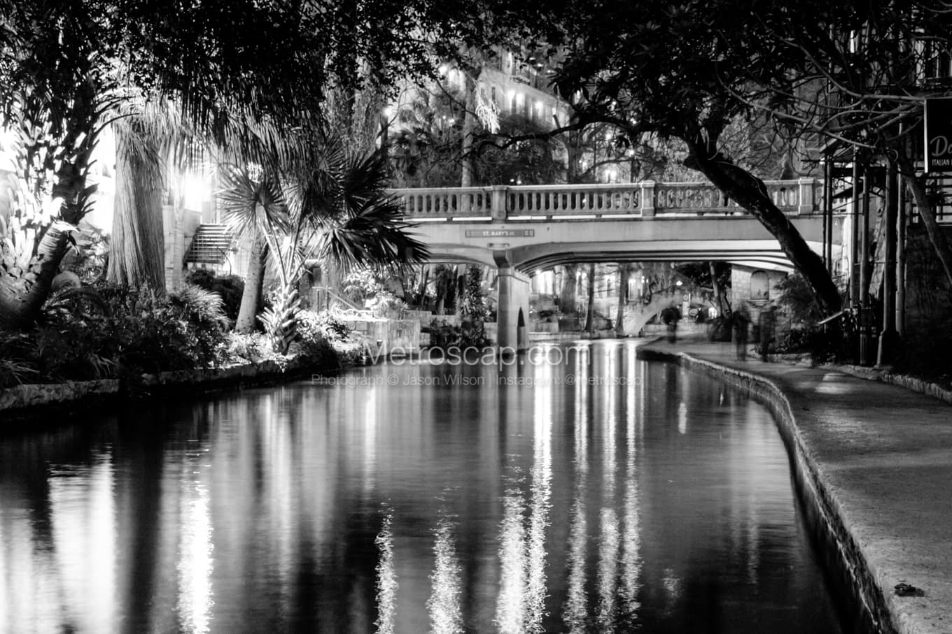 Black & White San Antonio Architecture Pictures