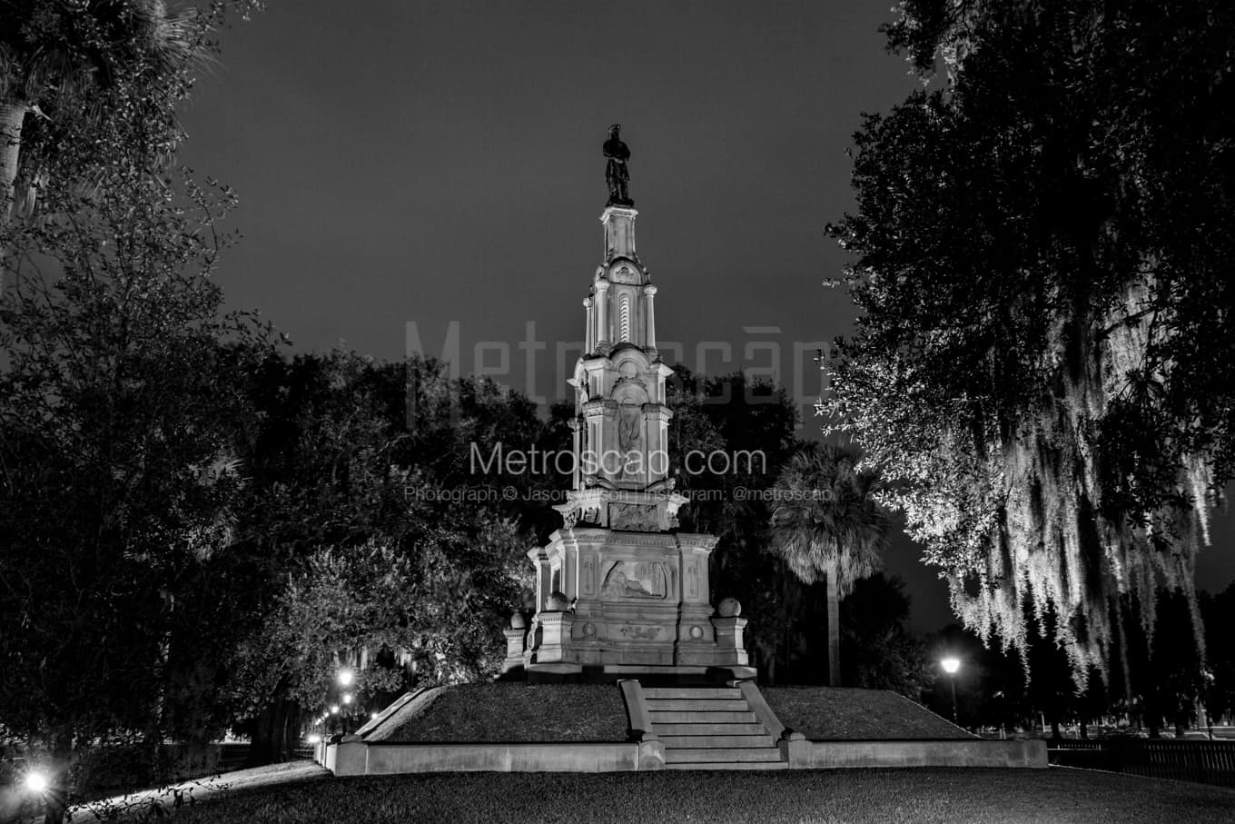 Black & White Savannah Architecture Pictures