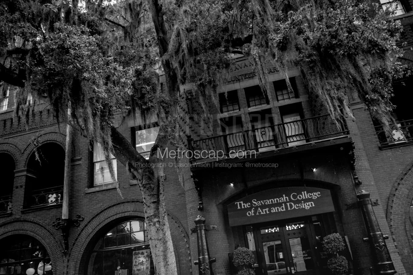 Black & White Savannah Architecture Pictures