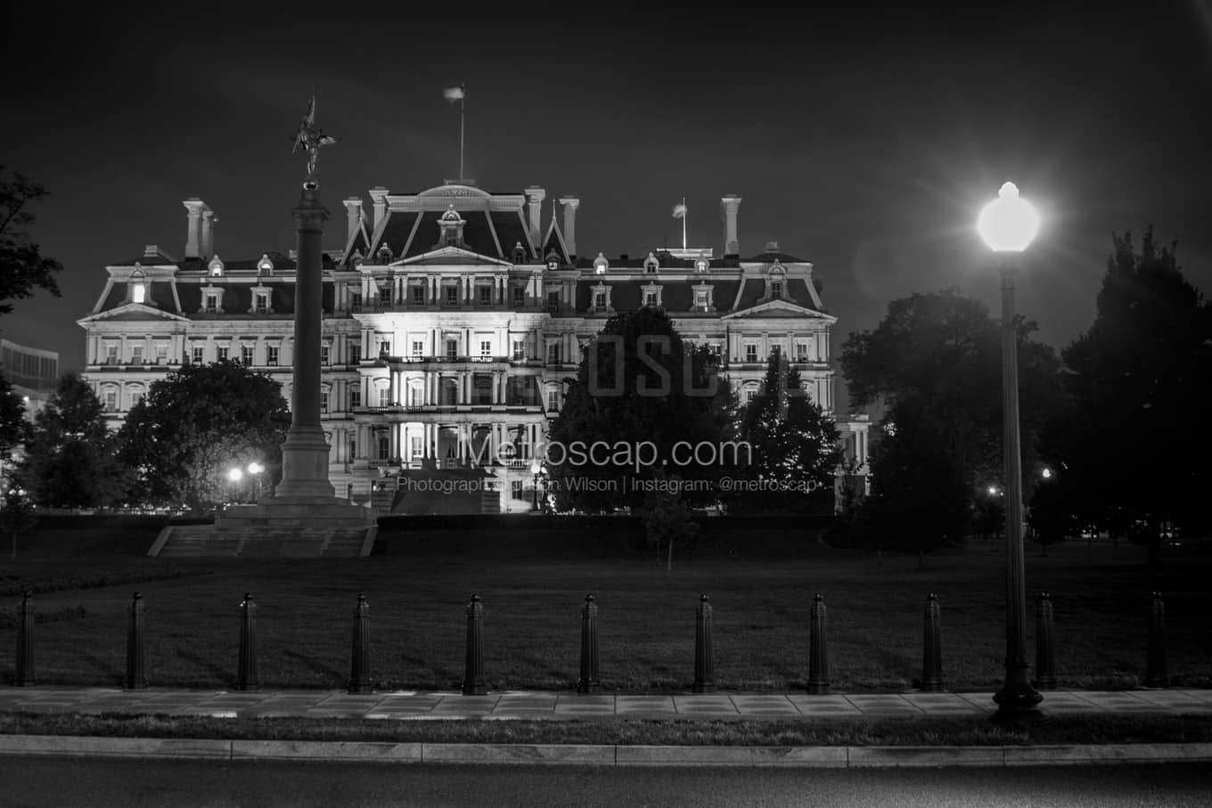 Black & White Washington DC Architecture Pictures