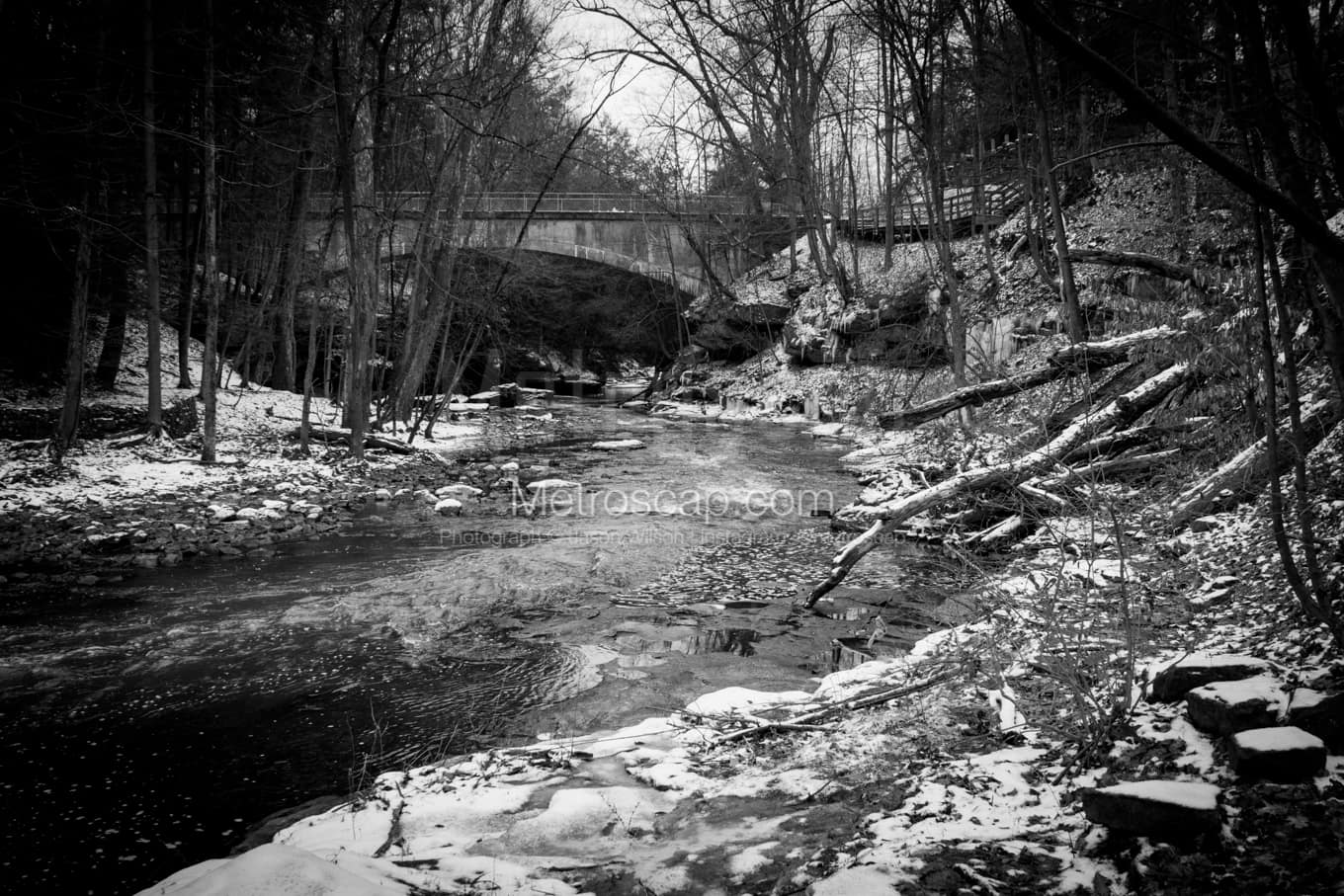 Black & White Youngstown Architecture Pictures