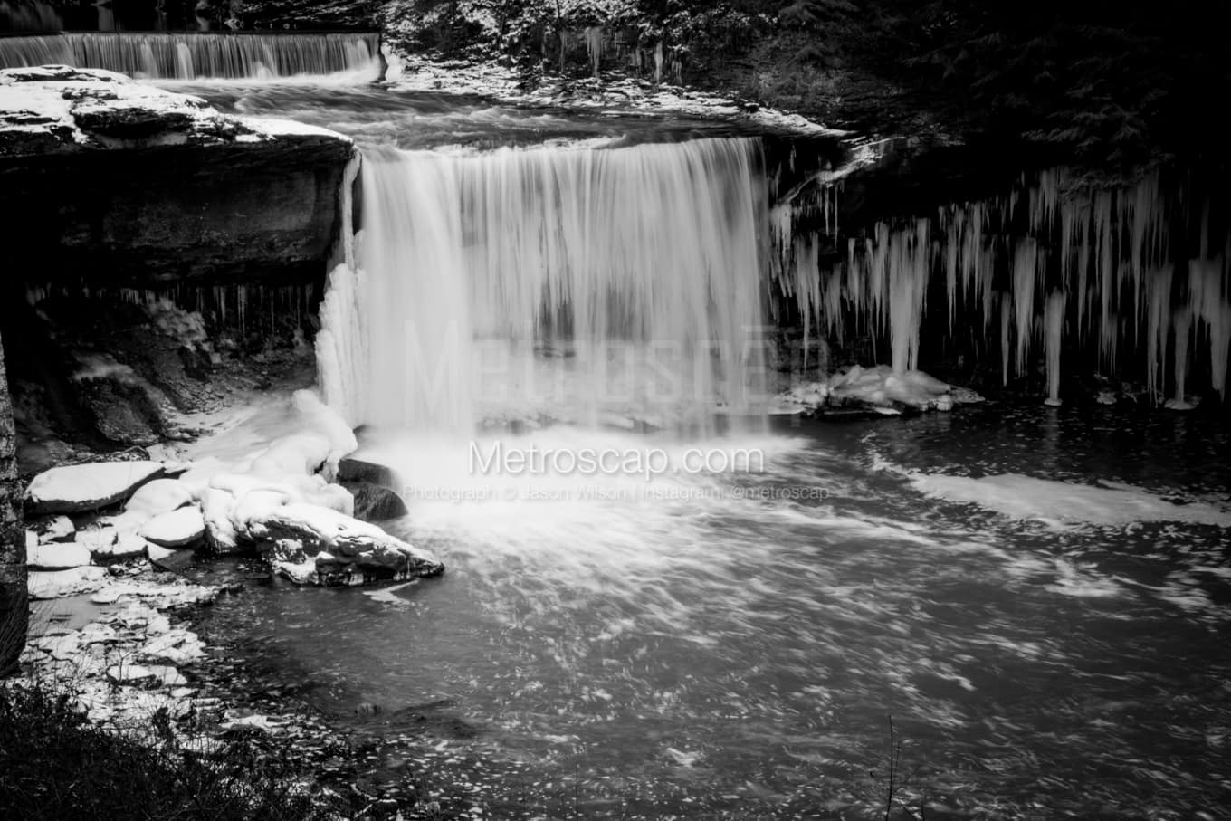 Black & White Youngstown Architecture Pictures